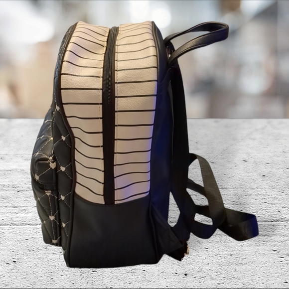 Betsey johnson mini backpack. - Picture 6 of 12